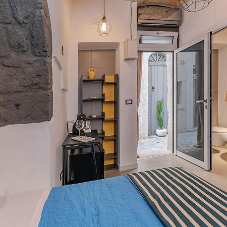 Ferienwohnung Adorm In The Historic Center Of Monopoli Exterior foto